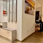 Modernes Am Mit Garten דירה