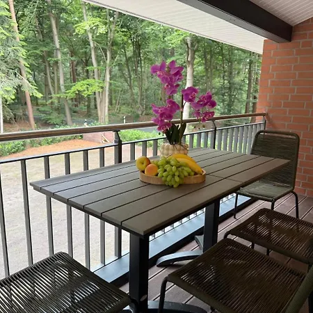 아파트 Modernes Am Mit Garten