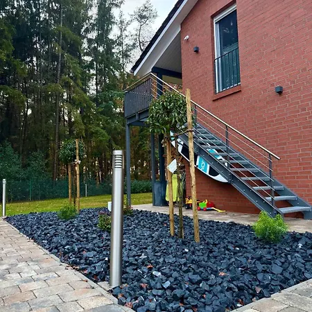 Modernes Am Mit Garten Lejlighed Wiefelstede