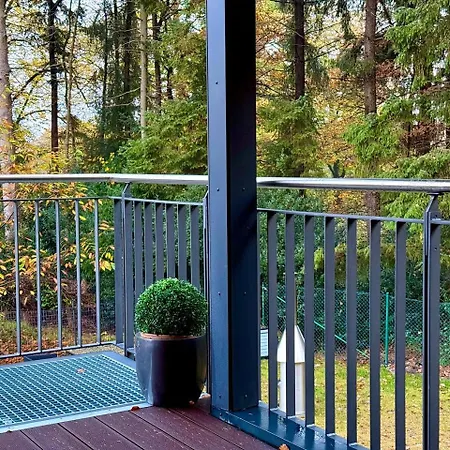 Modernes Am Mit Garten Lejlighed Wiefelstede