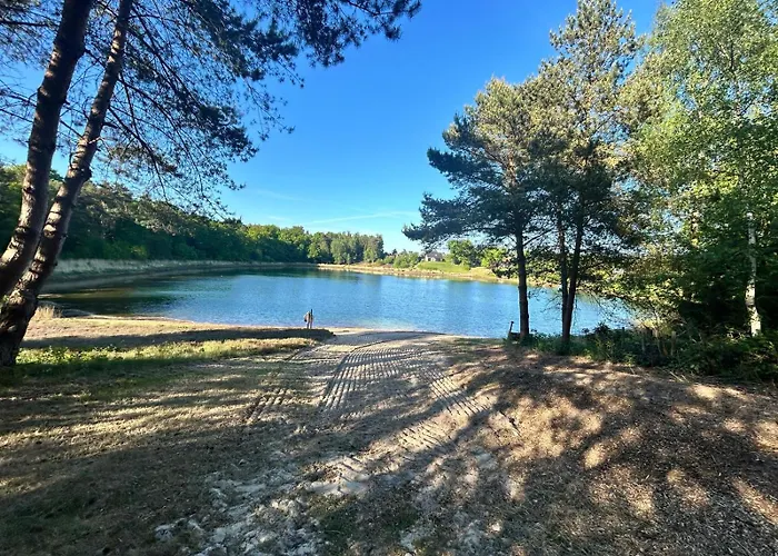 Modernes Haus Am See, Gavner Im Seepark Lehe Lägenhet Wiefelstede